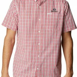 Best Sale ⭐ Columbia Men's Georgia Bulldogs Red Rapid Rivers Button Down 👚 Shirt 🛒